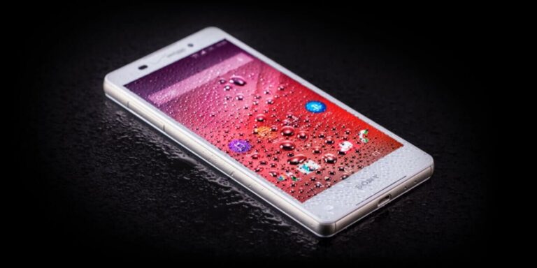 How to save your phone from water damage